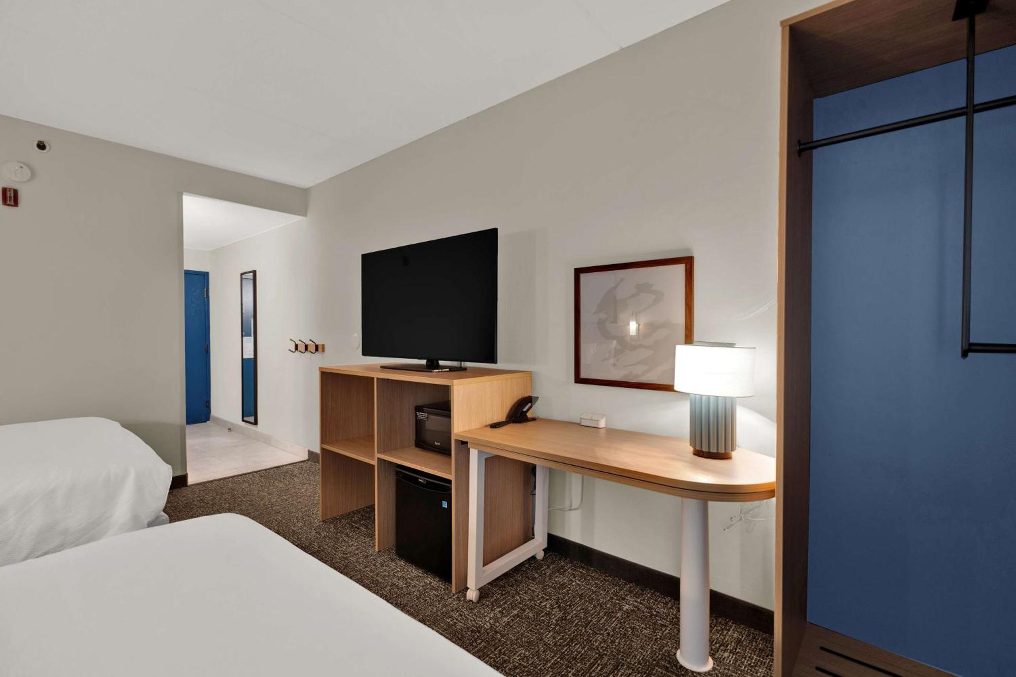 Spark By Hilton Plymouth Exteriör bild